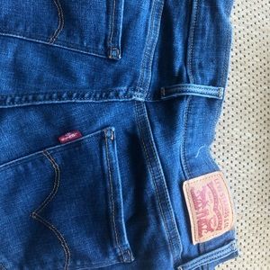 Levi’s Jeans